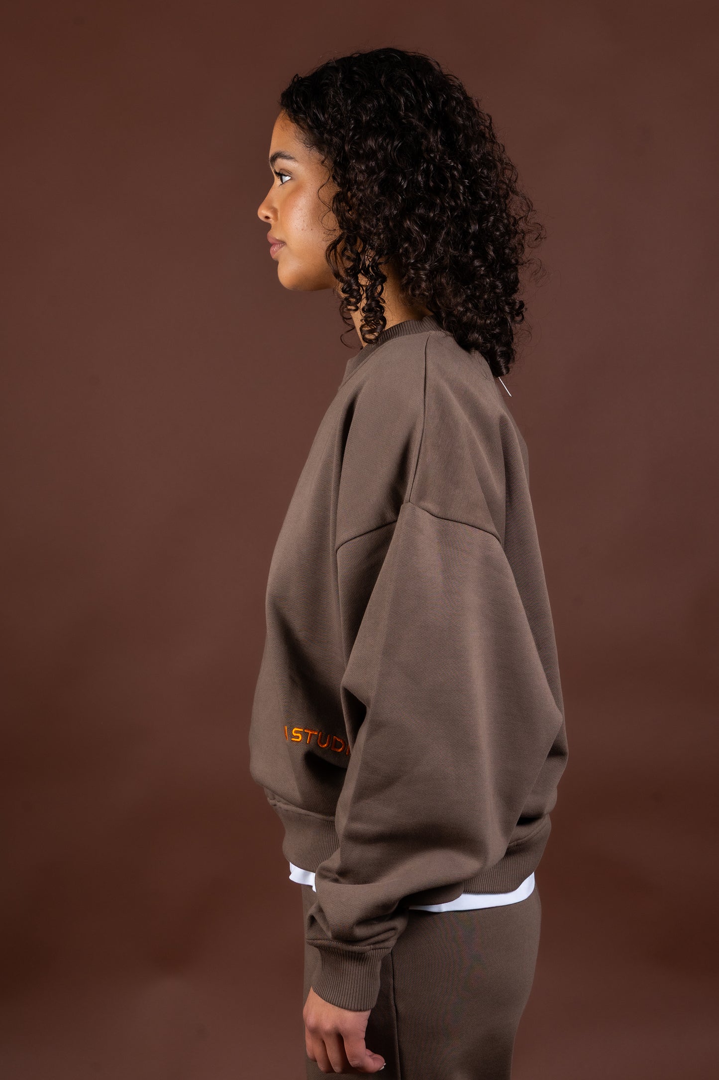 BASE 04 - SWEATER MOCHA