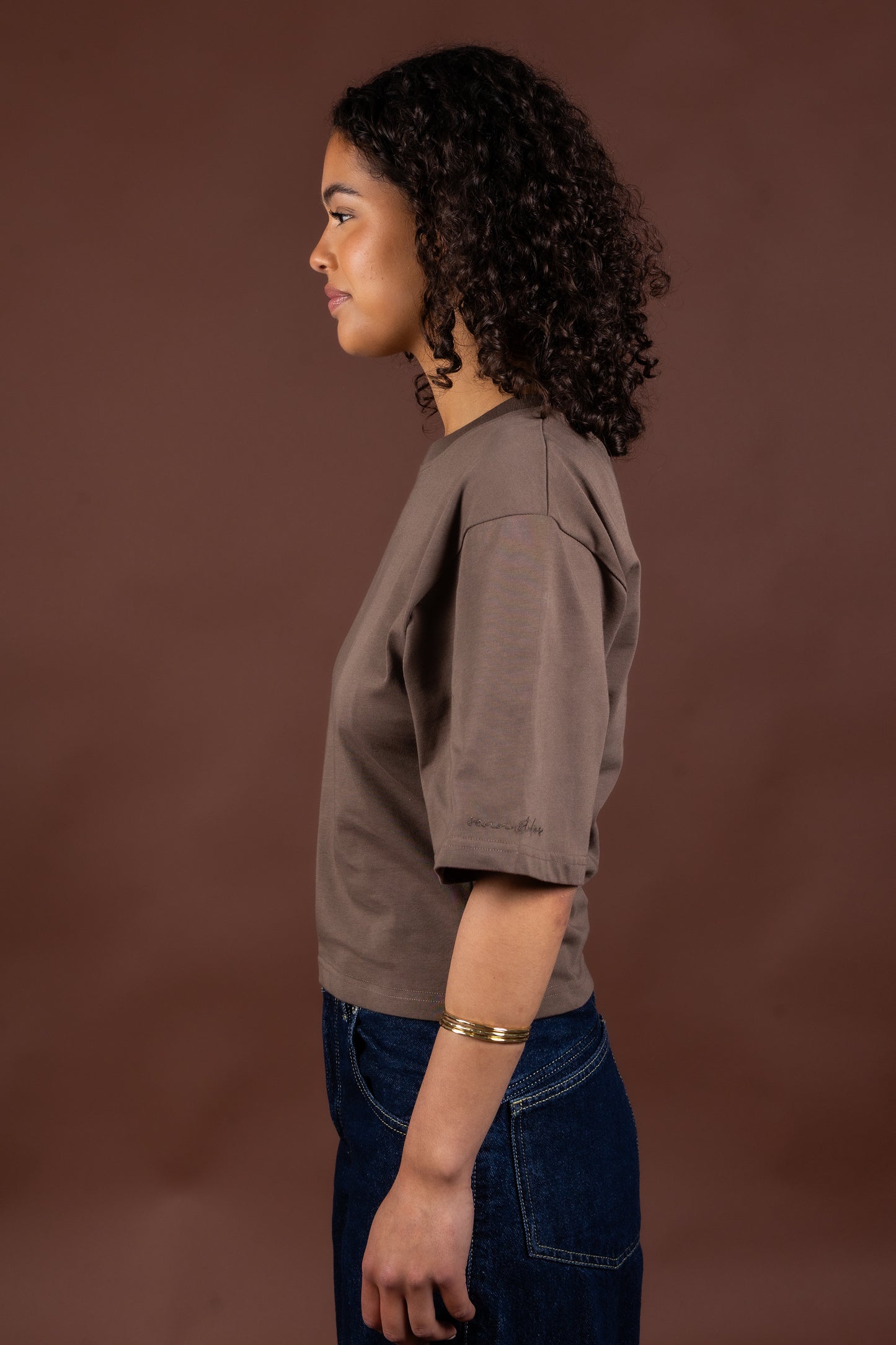 BASE 02 - FITTED T-SHIRT MOCHA