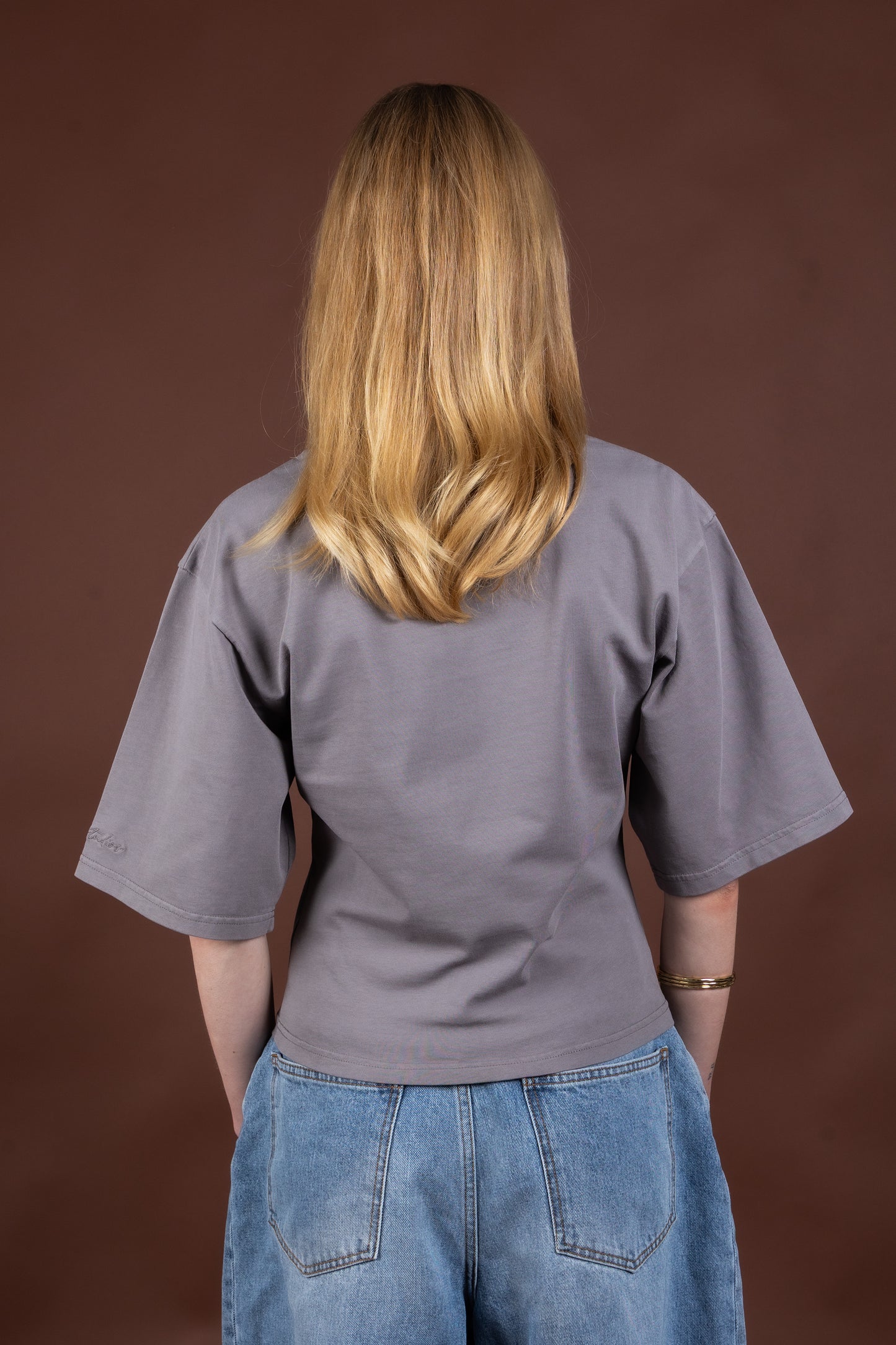 BASE 02 - FITTED T-SHIRT GREY
