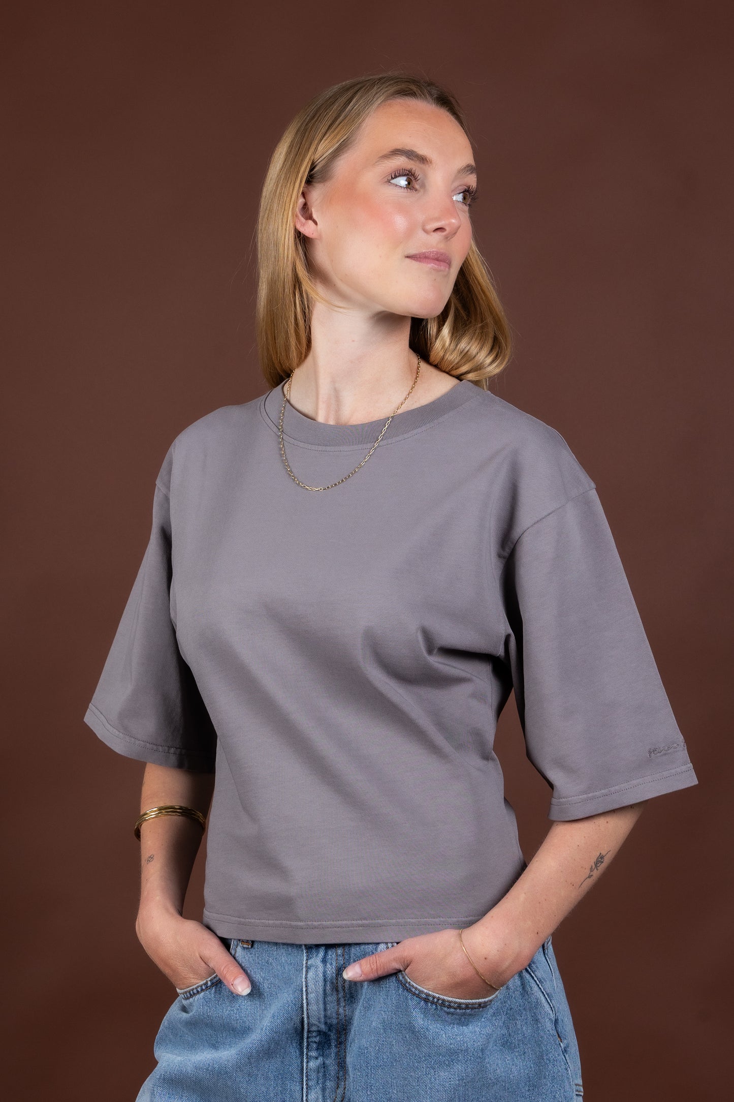 BASE 02 - FITTED T-SHIRT GREY