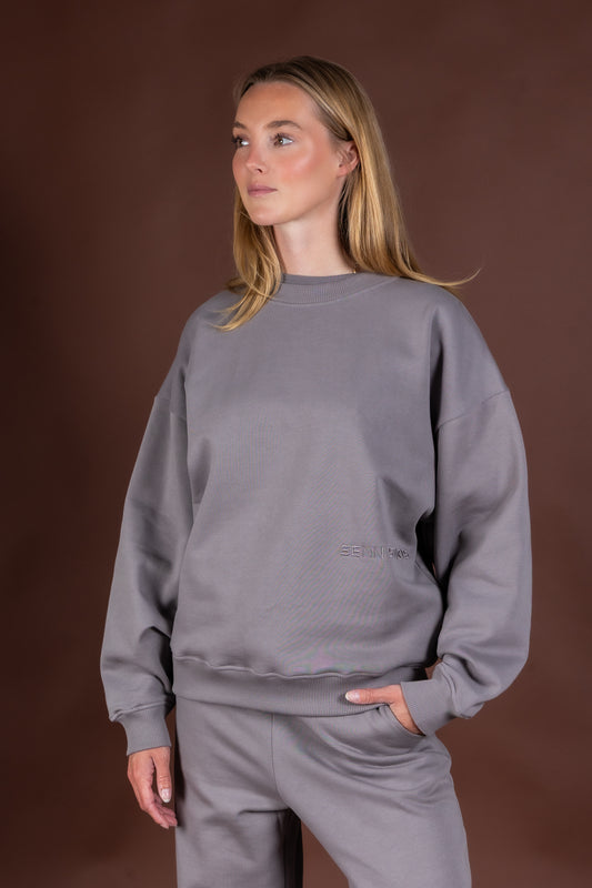 BASE 04 - SWEATER GREY